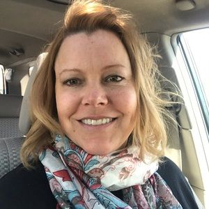 Meet your Posher, Robyn